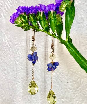 ピアス